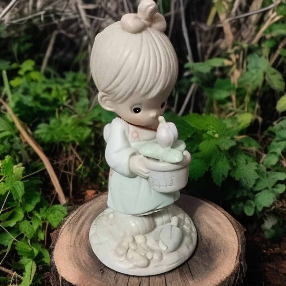 Precious Moments vintage precious
