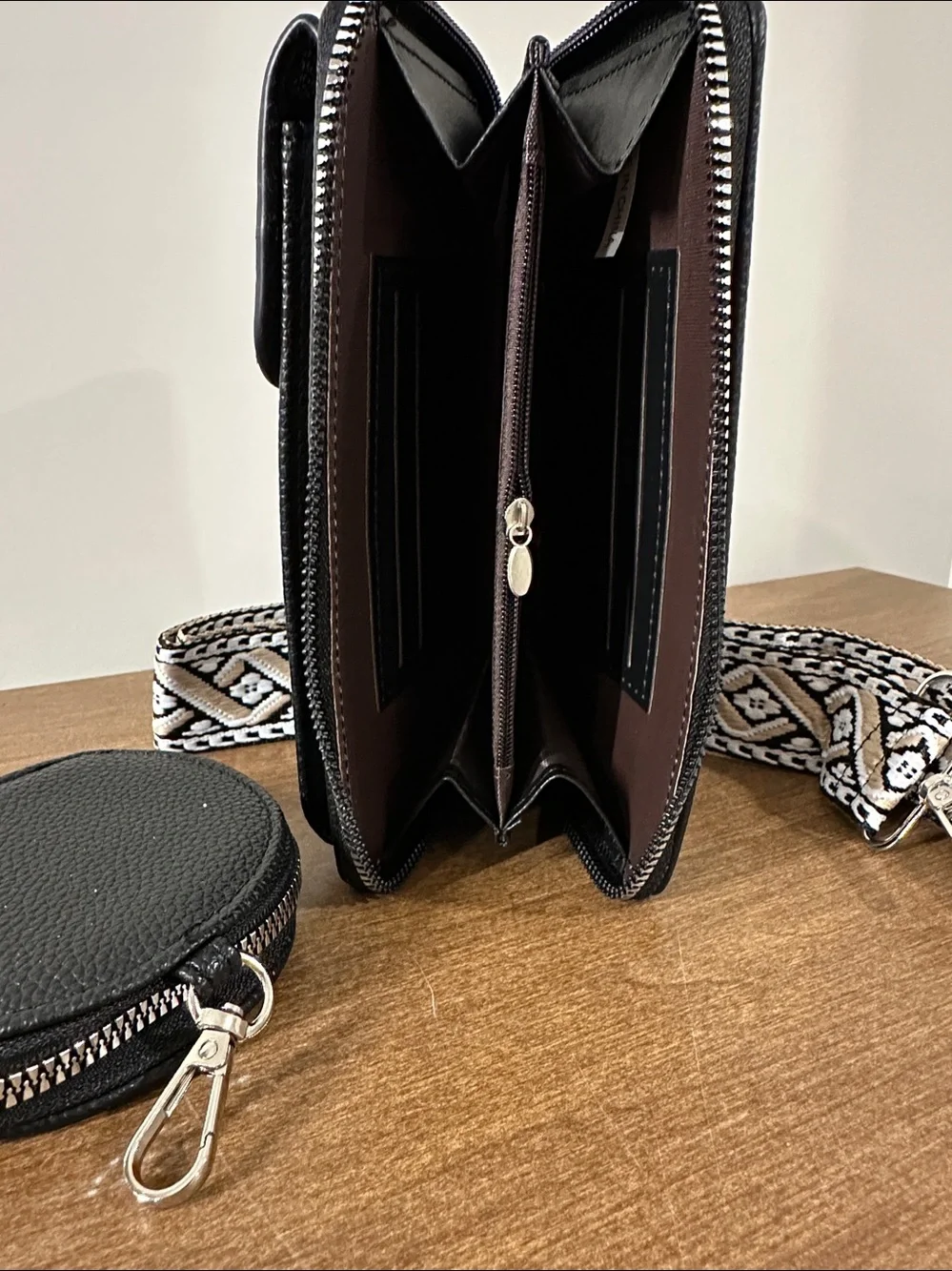 N/A versatile black