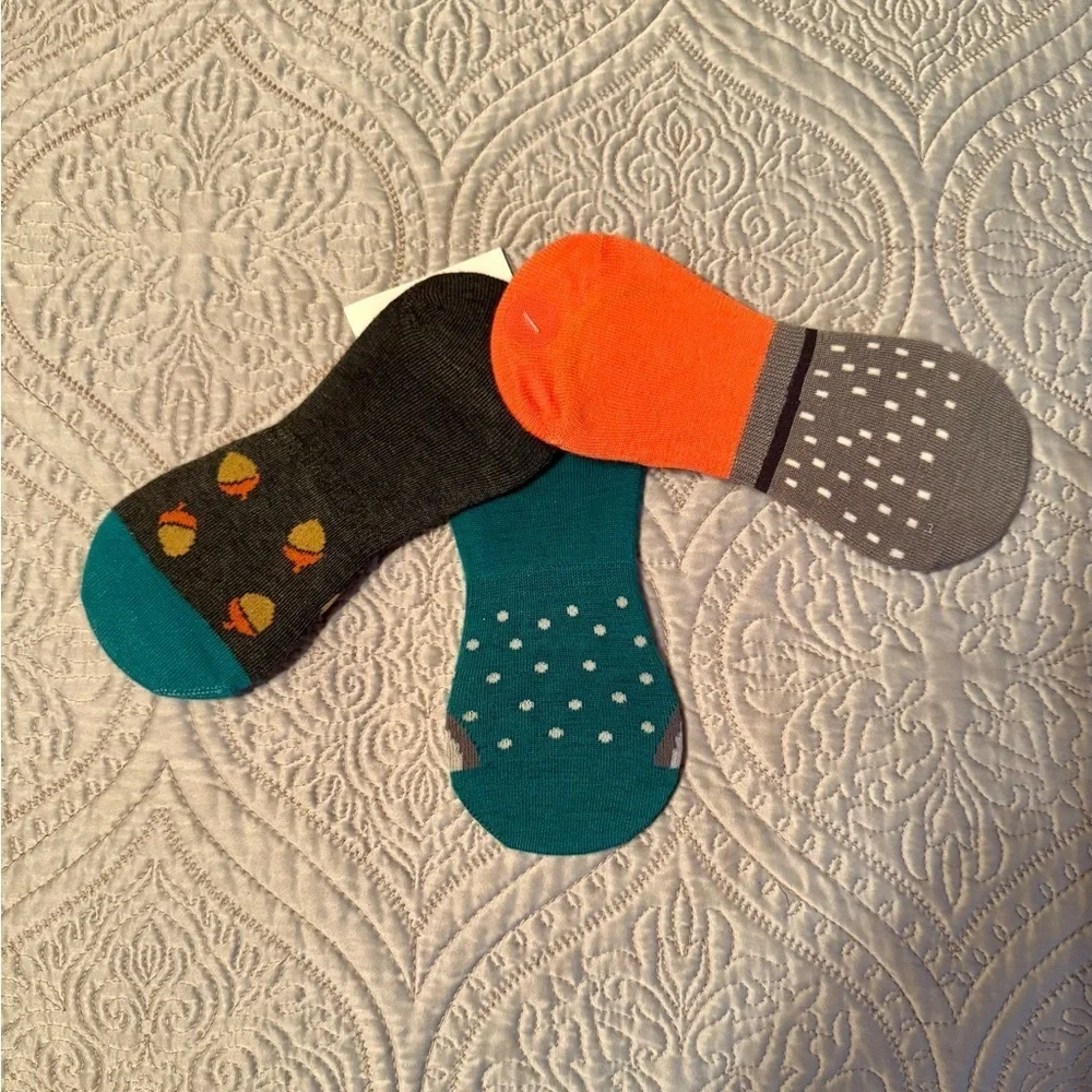 Xhilaration nwt sock