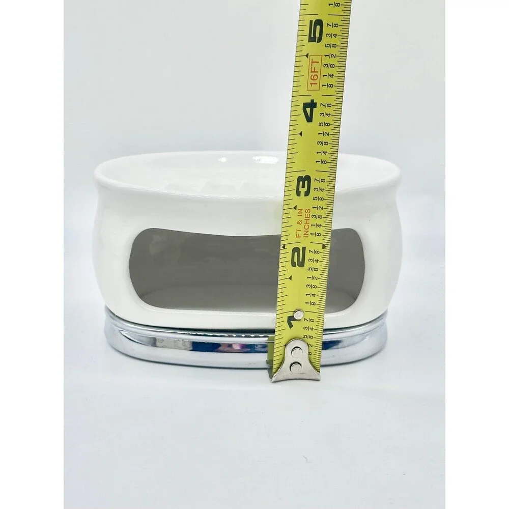 N/A white oval