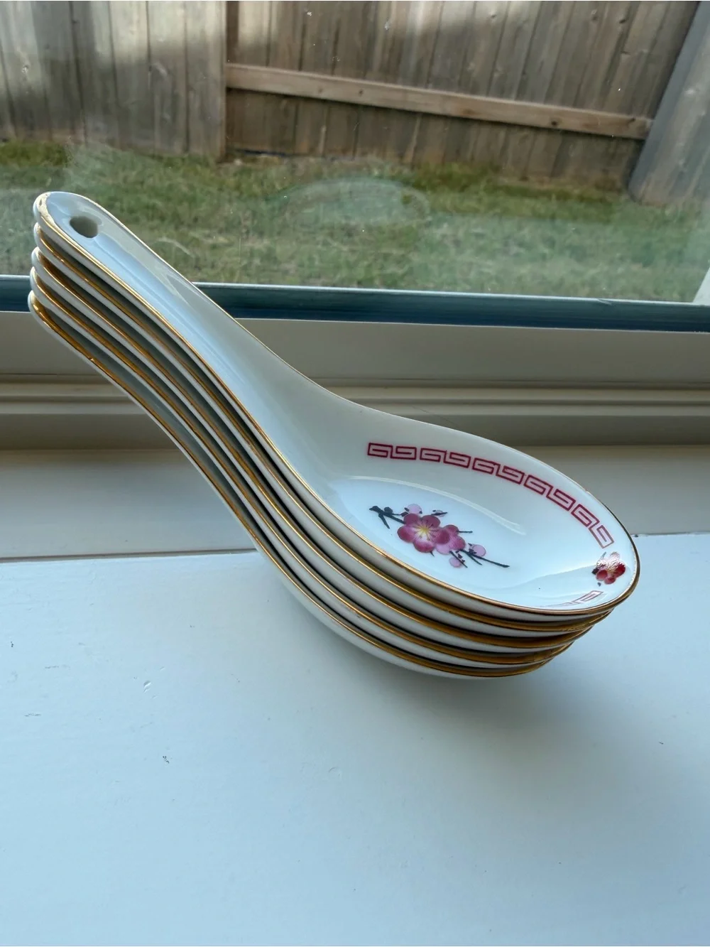 N/A elegant porcelain