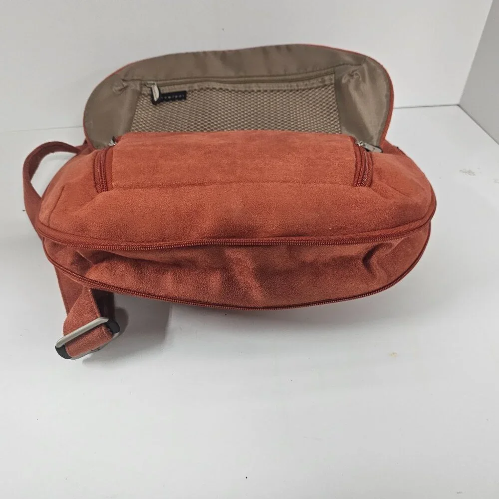 Travelon deep zipper ever