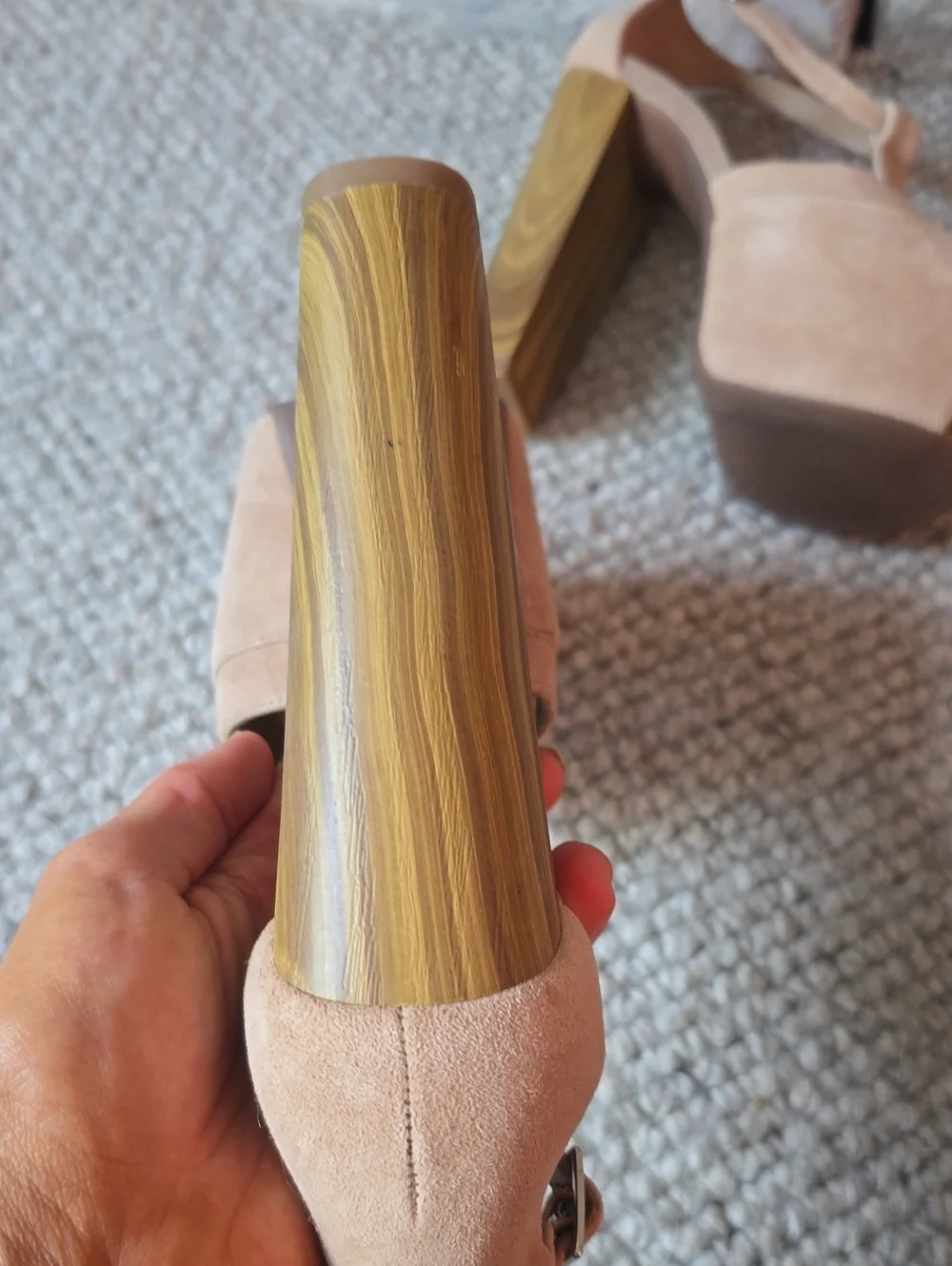 Jessica Simpson brand new