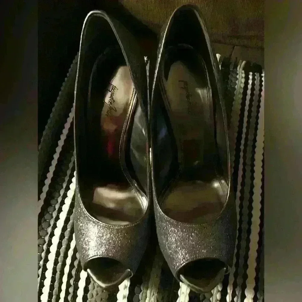Jacqueline Ferrar these stilettos