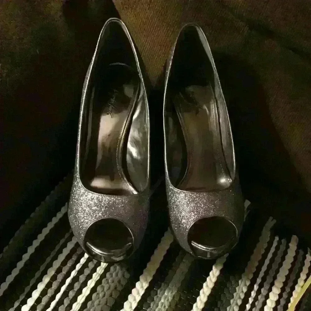 Jacqueline Ferrar these stilettos