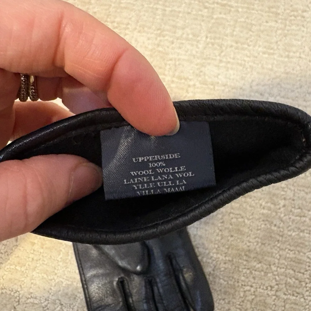 Burberry ship gear red