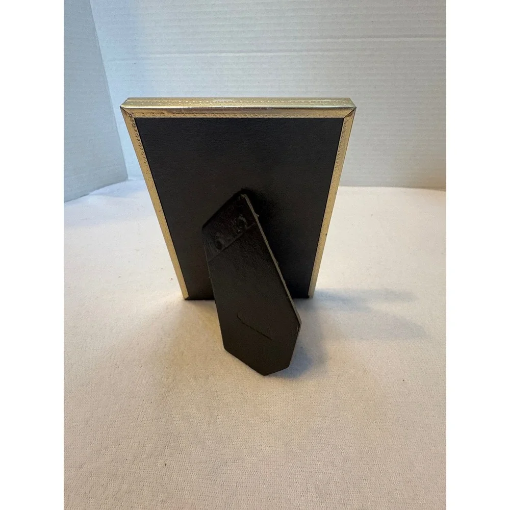 Unbranded vintage gold