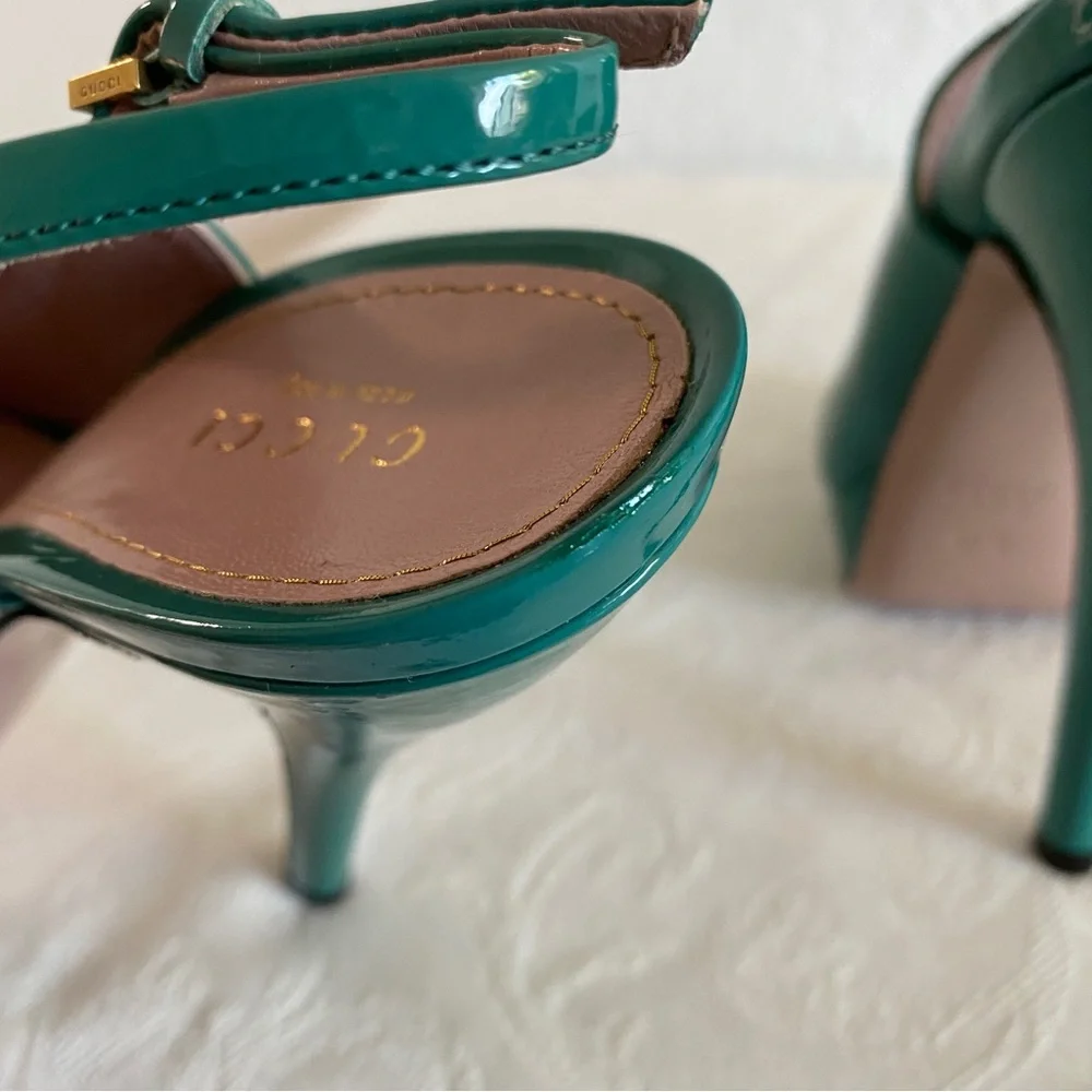 Gucci 25 heels