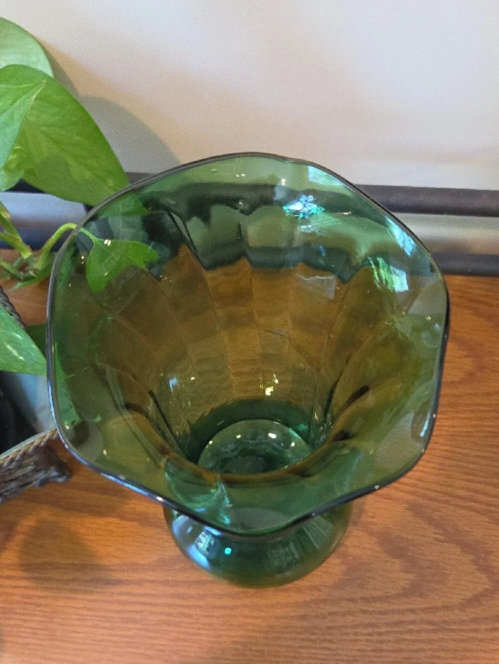 N/A green fluted