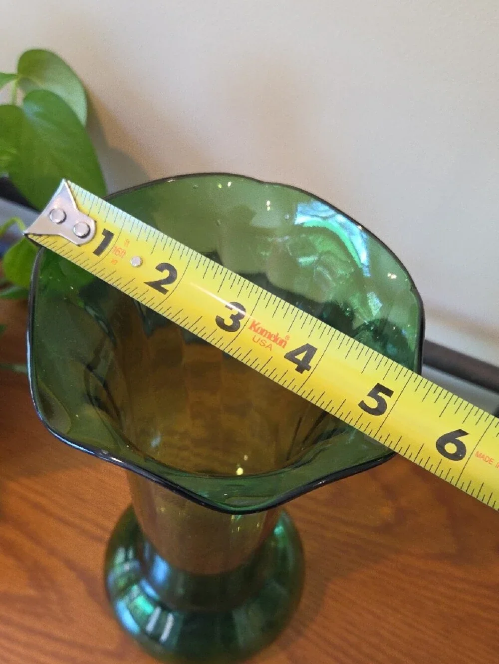 N/A green fluted