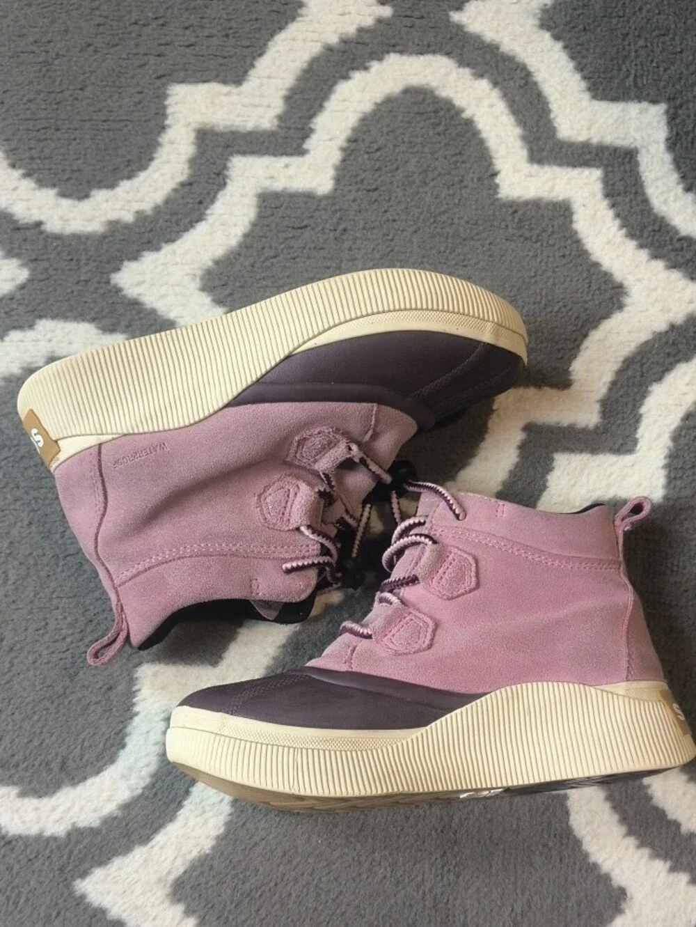 Sorel wear plum rubber