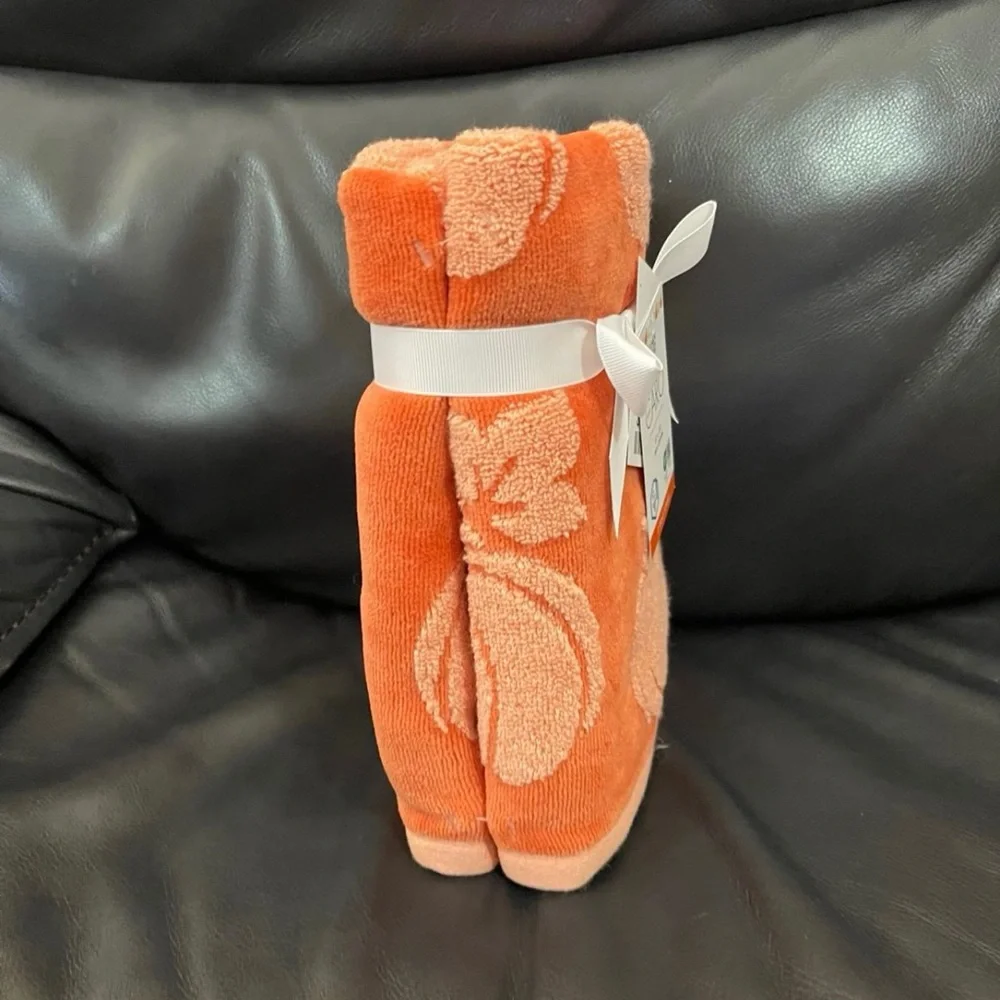 Thanksgiving CARO HOME Pumpkin Hand Towels (2) Thanksgiving Pumpkin Towels