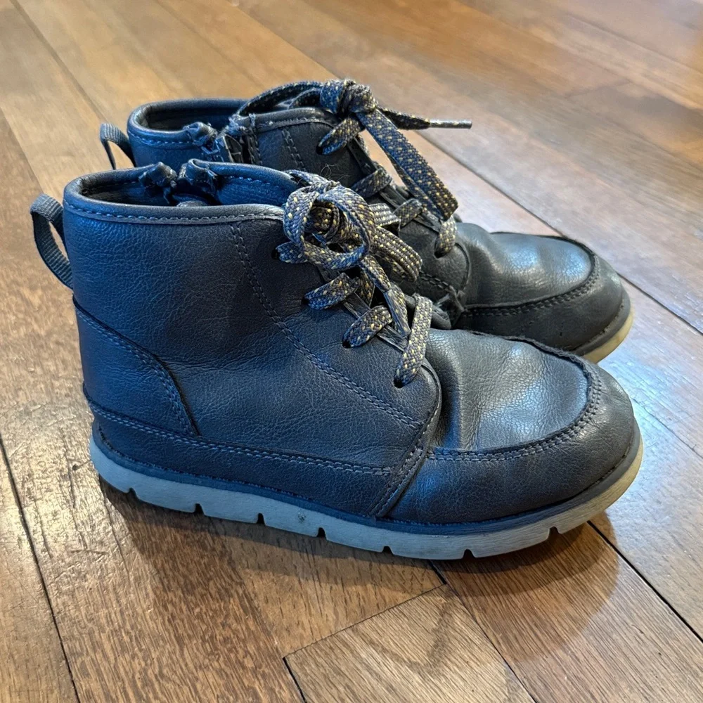 OshKosh B'gosh | Gray Chukka Boots for Toddler Boys