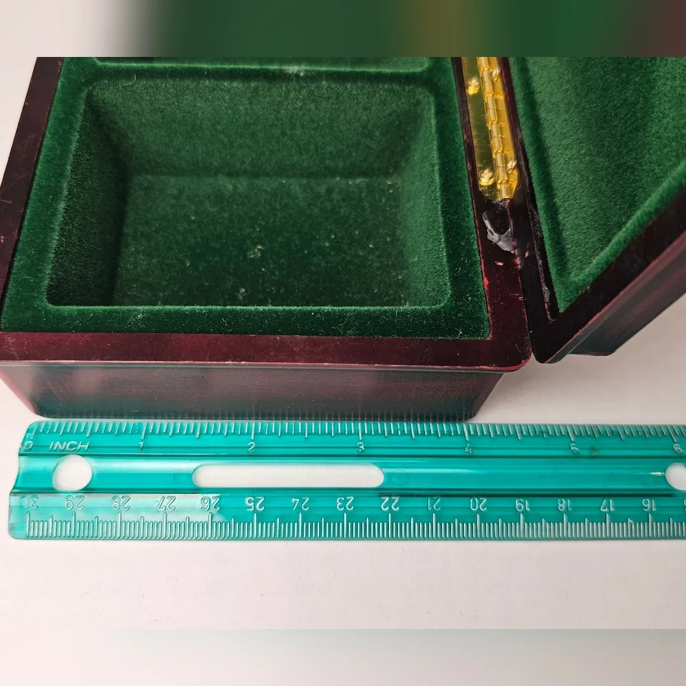 Unmarked green interior