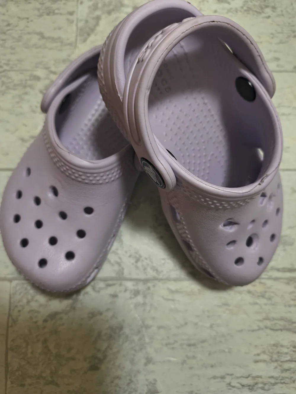 CROCS comfortable lightweight