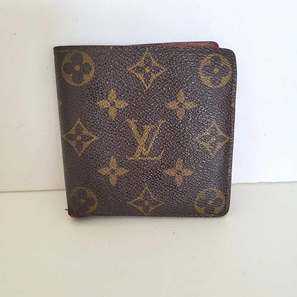 Louis Vuitton Monogram Canvas Bifold Wallet with Coin Pocket‎ Brown CA0934
