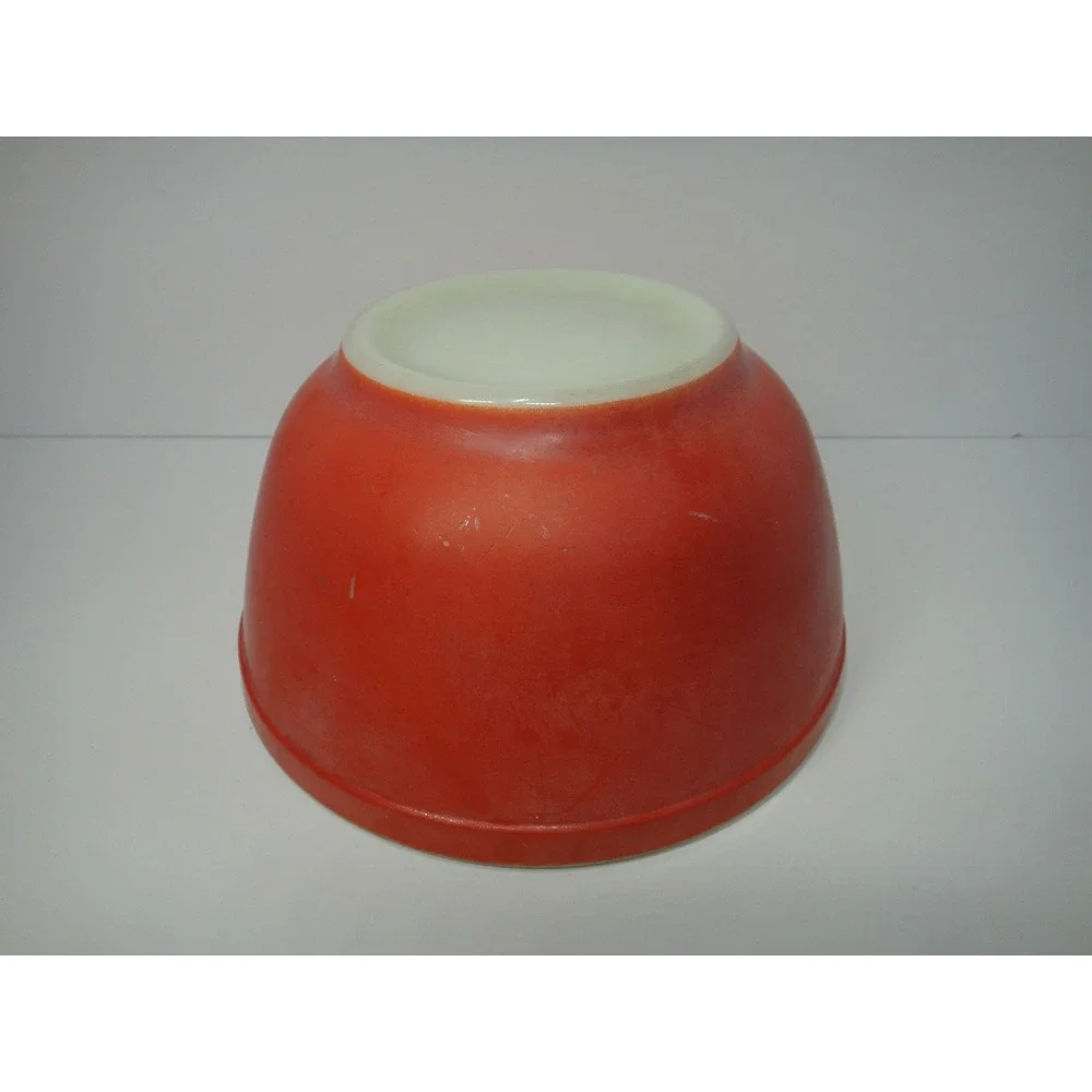 Pyrex vintage mixing
