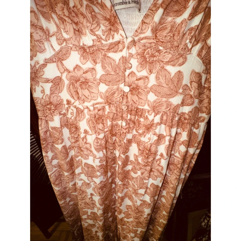 Abercrombie & Fitch linen blend