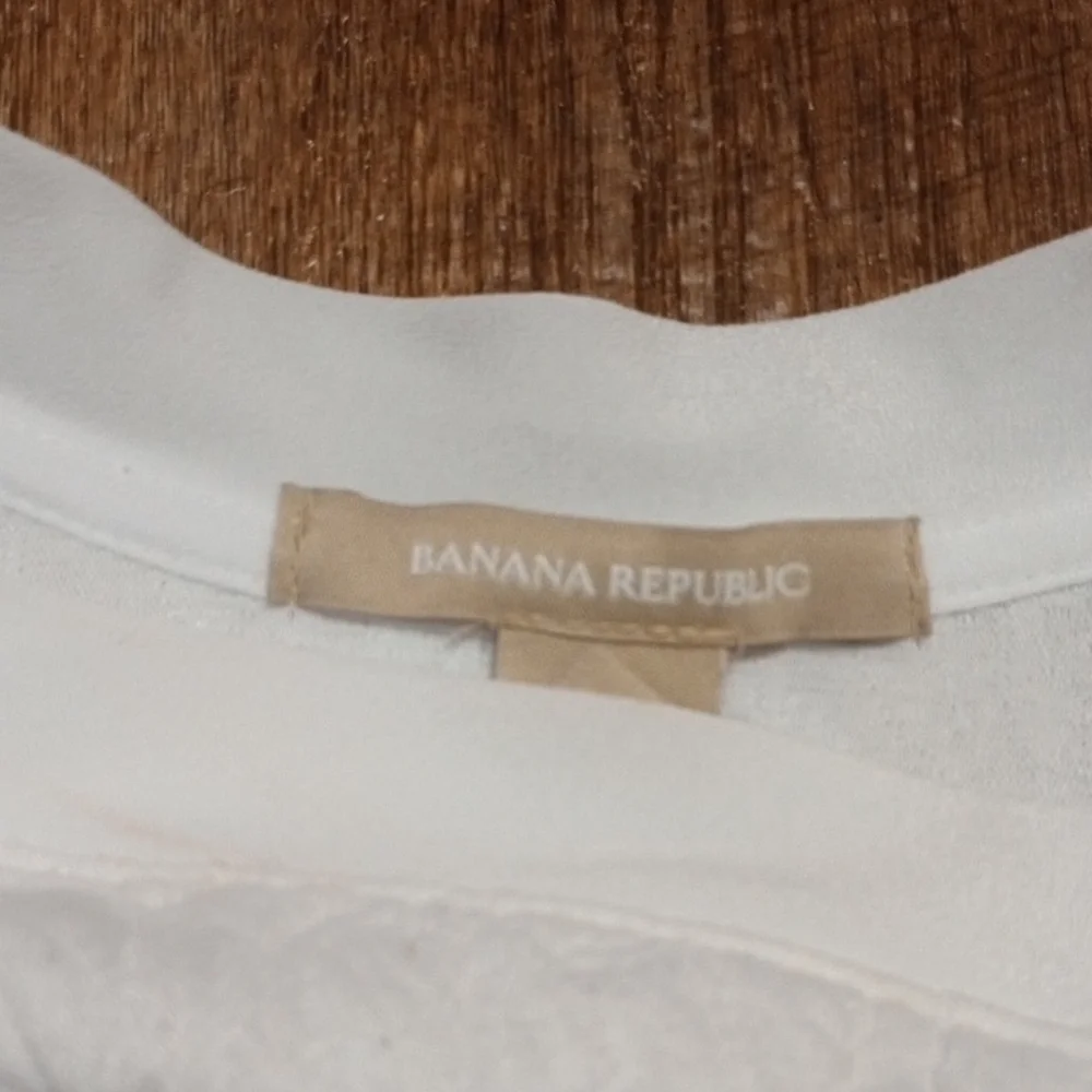 Banana Republic chic white