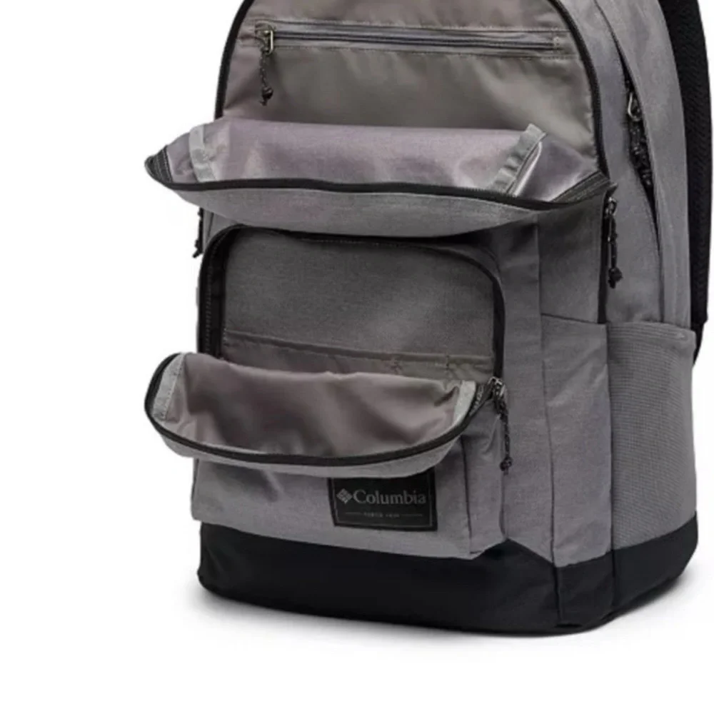 NWT Columbia men’s zigzag II 30 L backpack large size