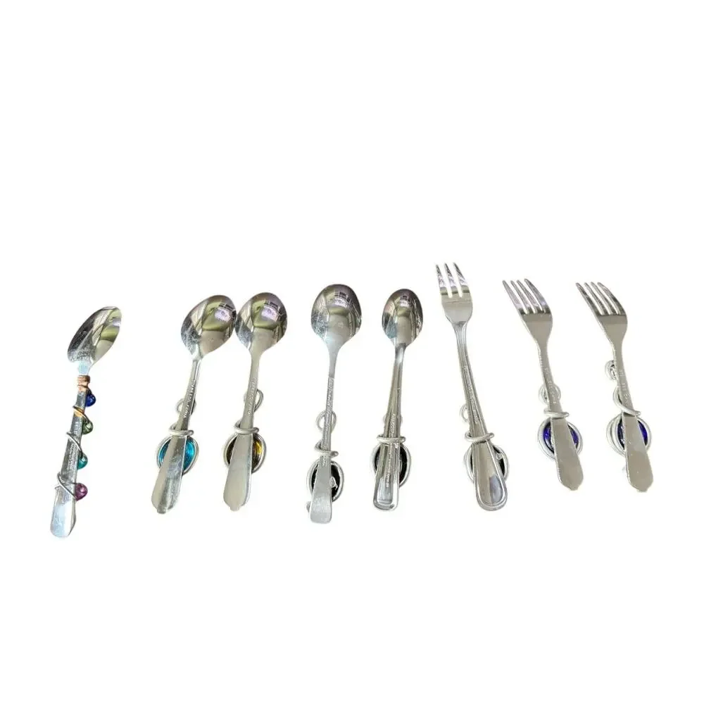 Flatware lot 25