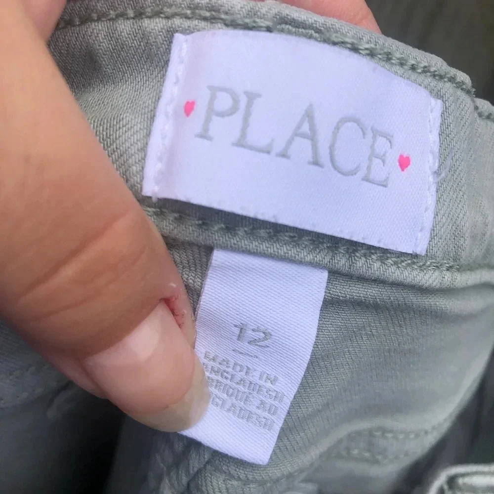 CHILDRENS PLACE GIRLS DISTRESSED LIGHT GREEN PANTS