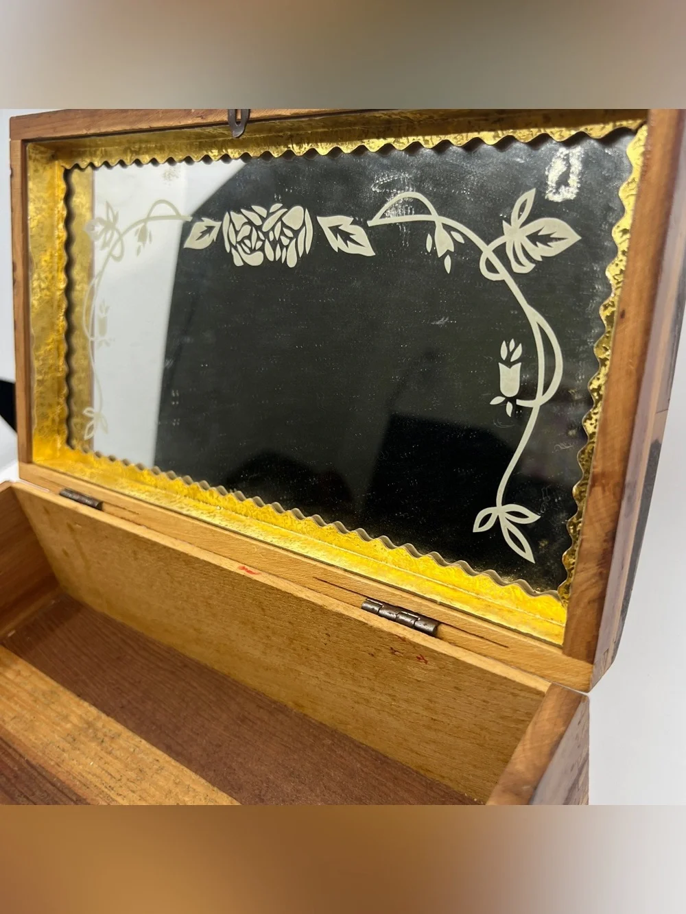 Vintage wooden carved jewelry keepsake box with mirror