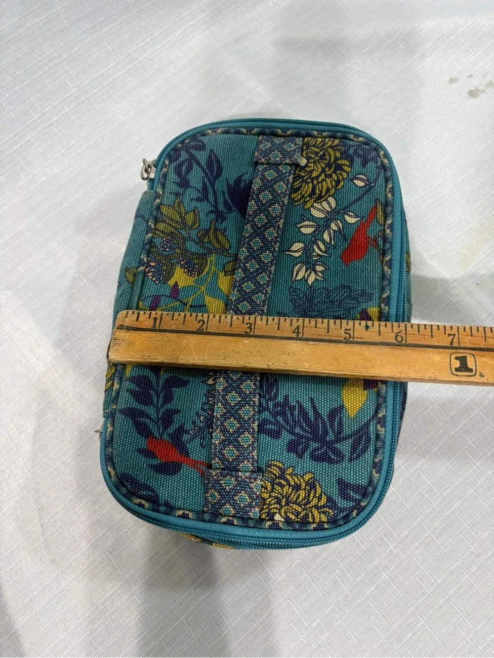 Fossil compact zip