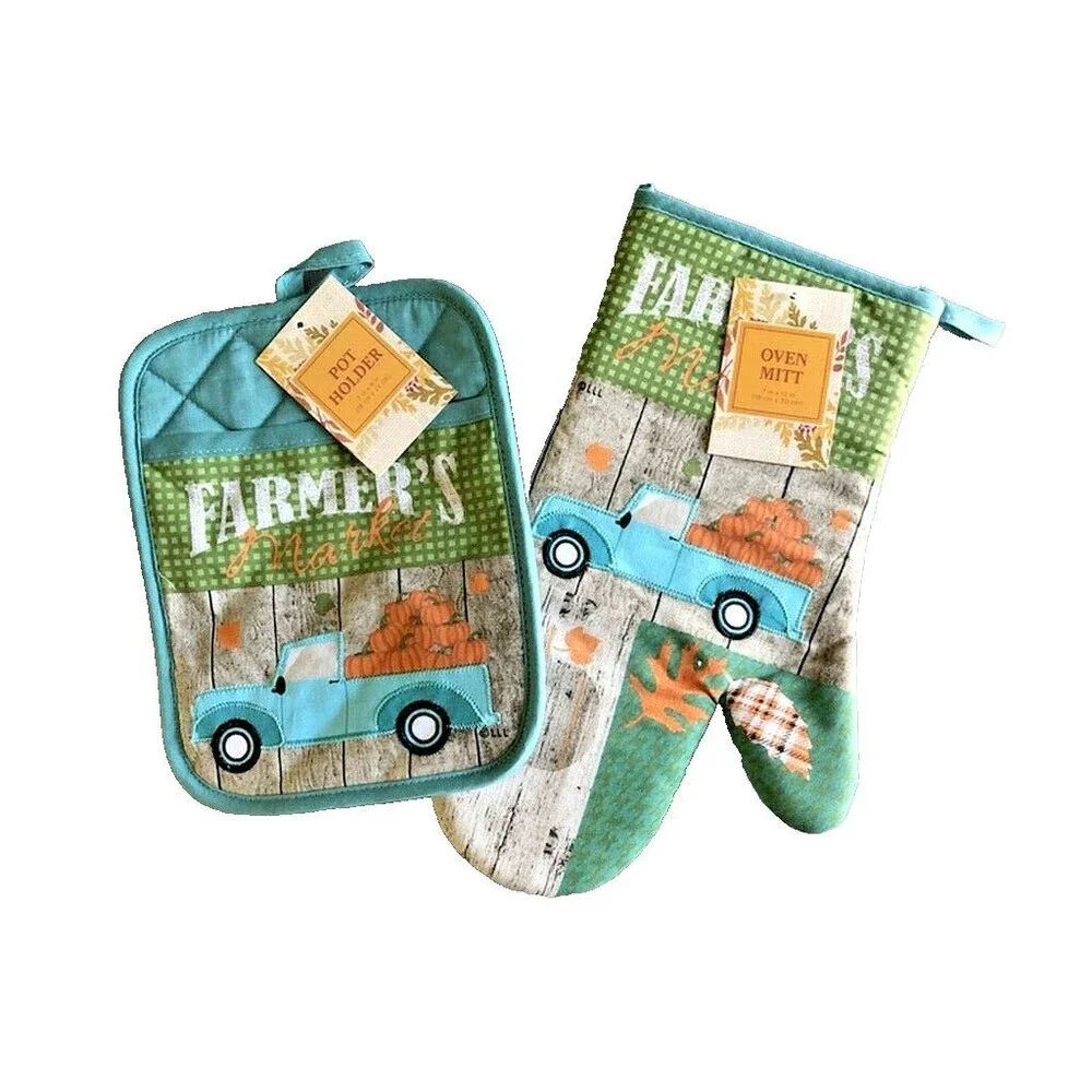 Nantucket oven mitt