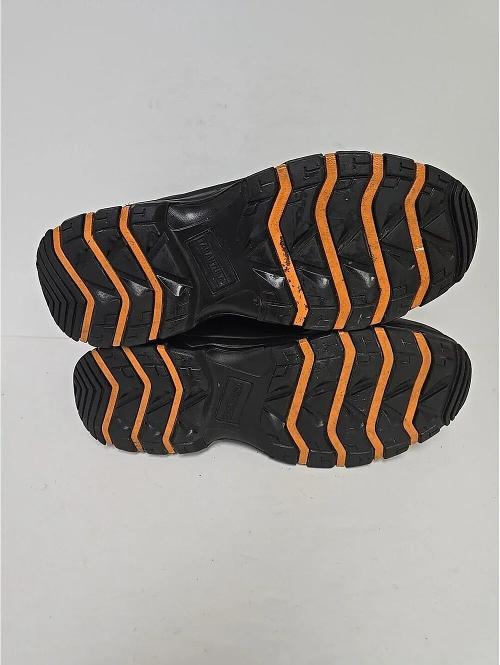 Dakota used boots