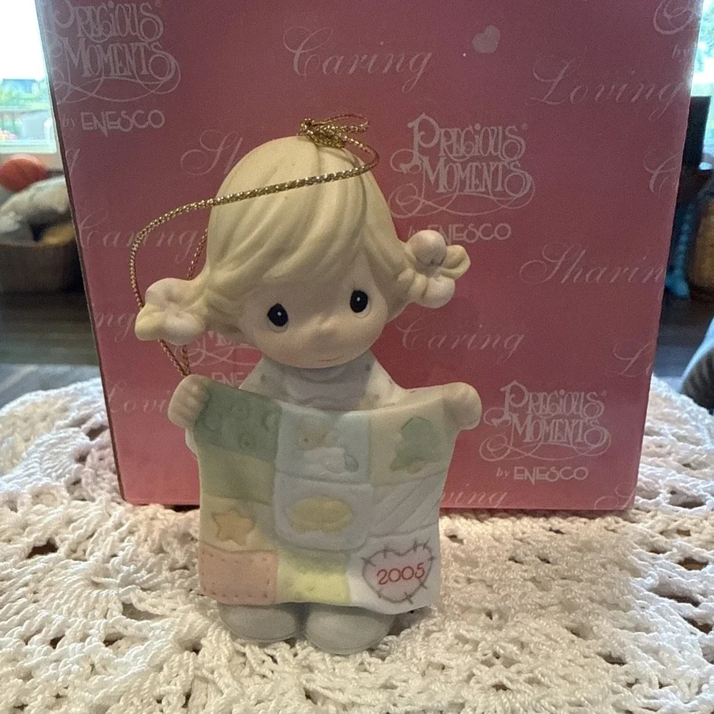 Precious Moments 2005 Dated Ornament 