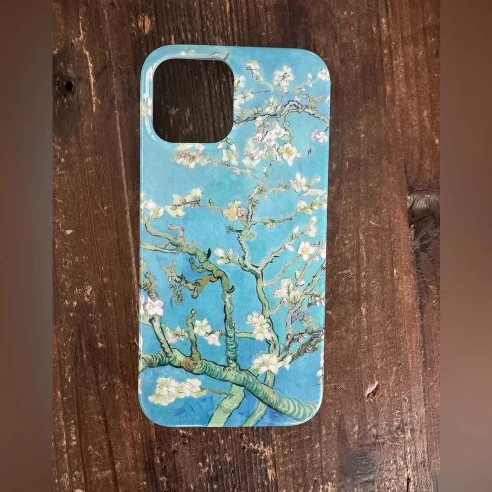 casely iphone 12