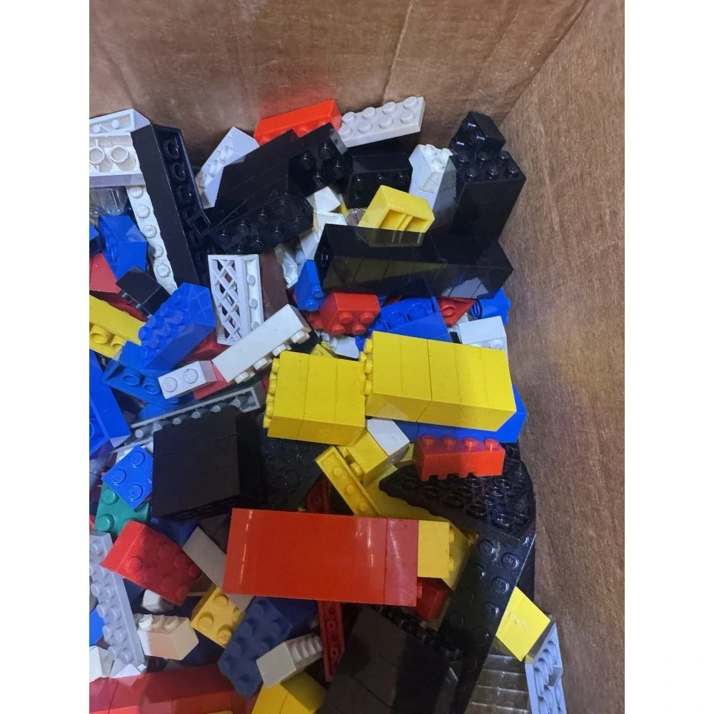Vintage LEGO Lot 8.6 lbs 60s, 70s Samsonite Waffle Plates Homemaker Figs Wheels