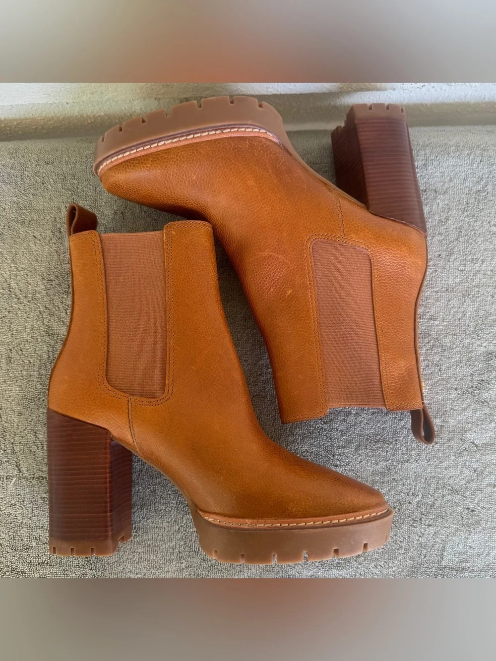 Tory Burch #682 100%