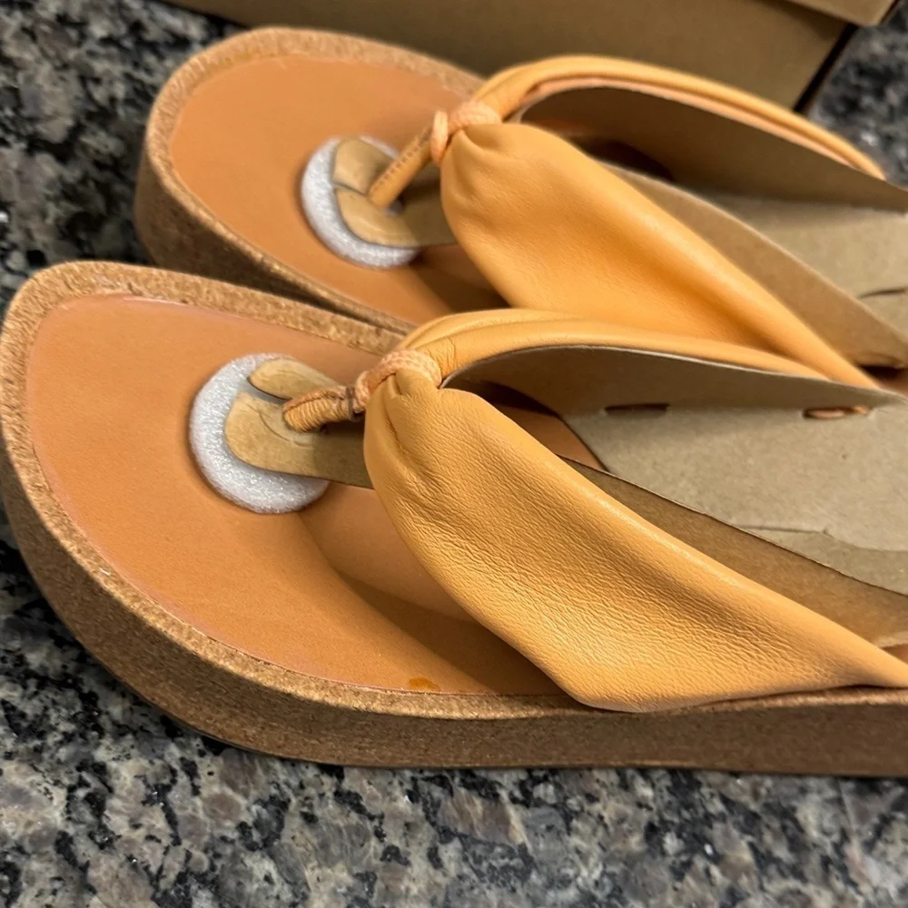 Lucky Brand chic yellow