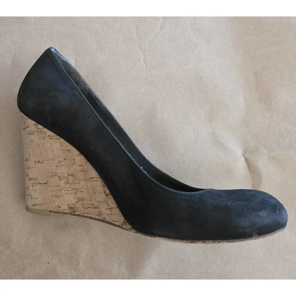 Stuart Weitzman Wedge 7.5 Black Suede Women's Heel Pump Classic Shoes
