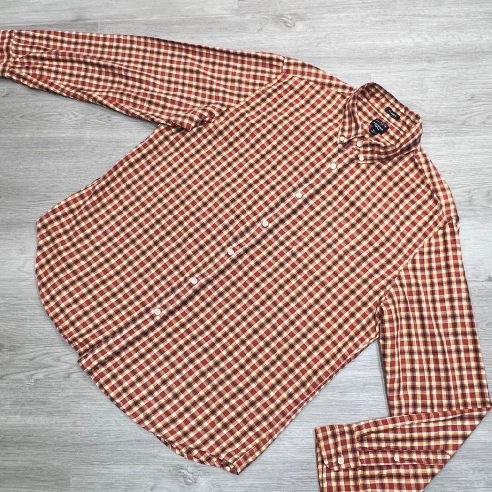 J Crew Brushed Twill Classic Fit Long Sleeve Button Up XL Red‎ Yellow Gingham