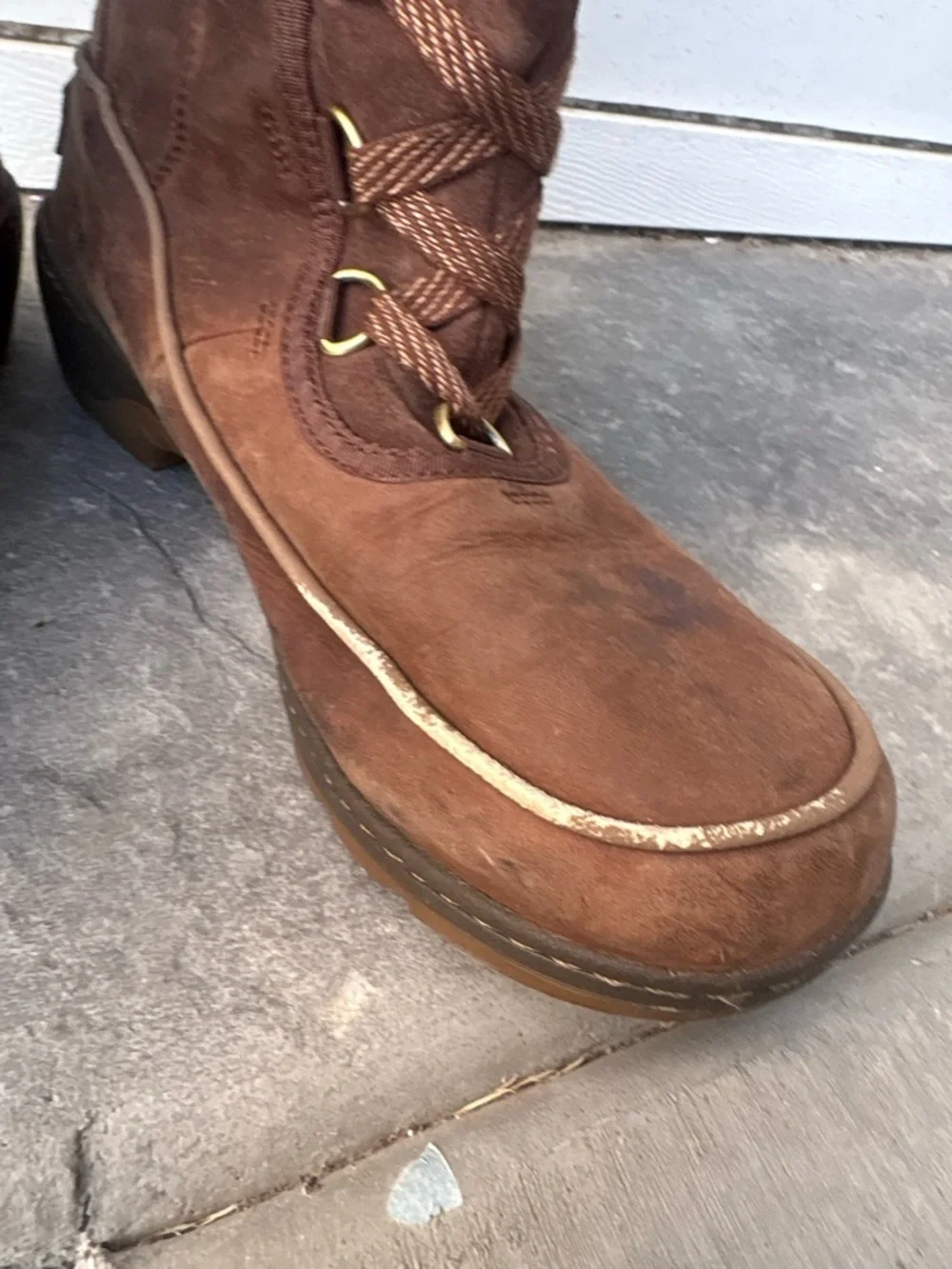 Sorel wear faux preowned