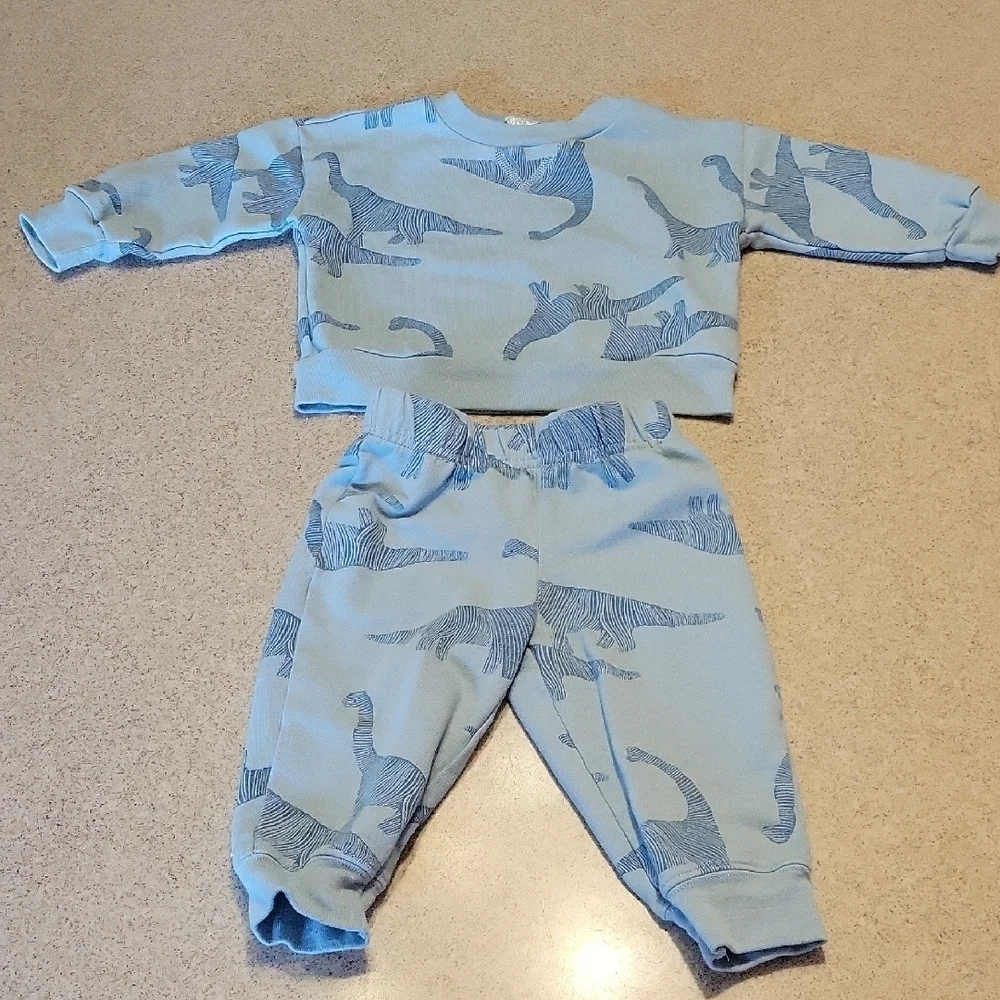 Carter's Blue 2pc Dinosaur Theme Outfit SIZE 6-9 Months