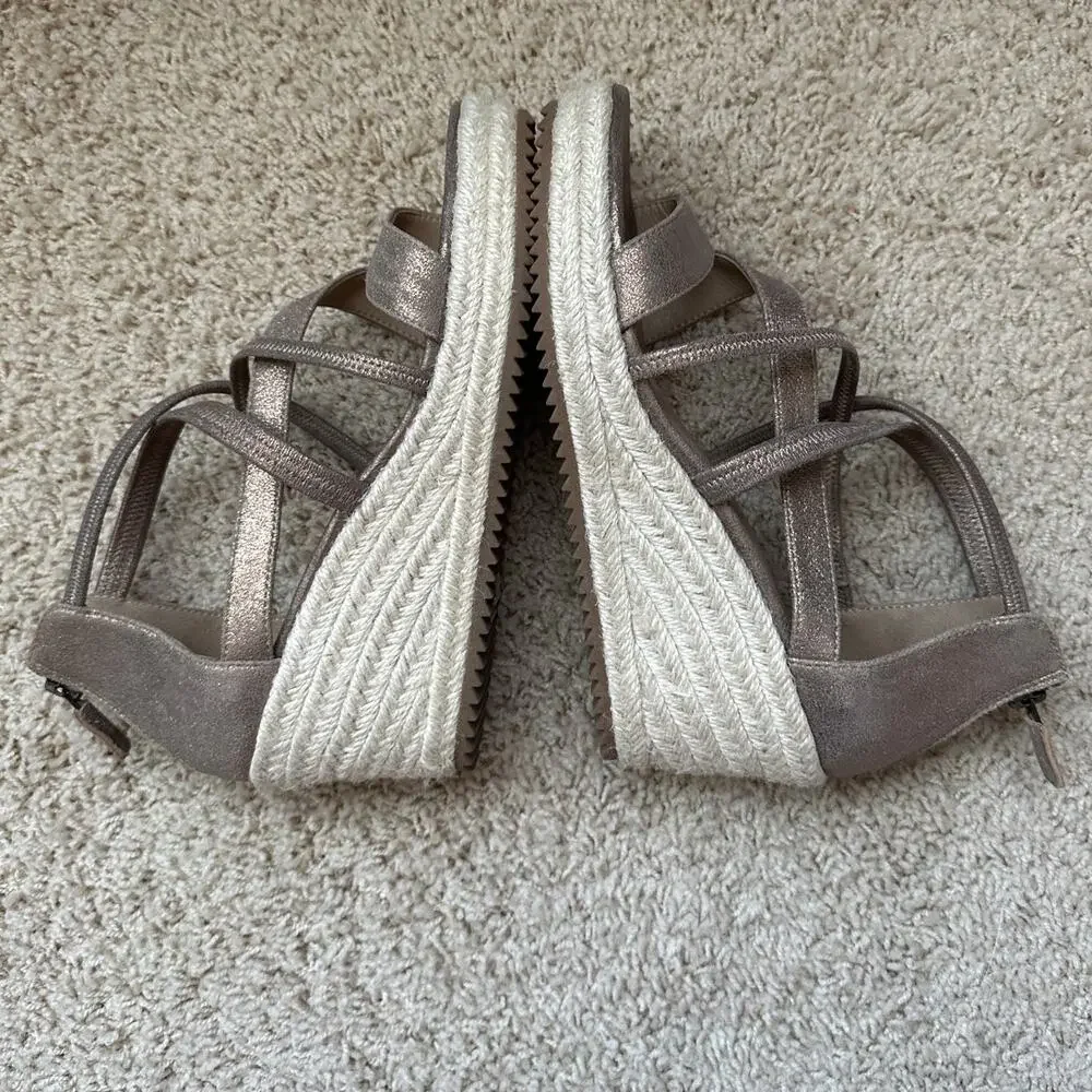 Eileen Fisher effortless sophistication