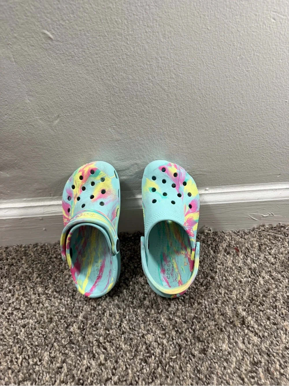 CROCS lightweight slip