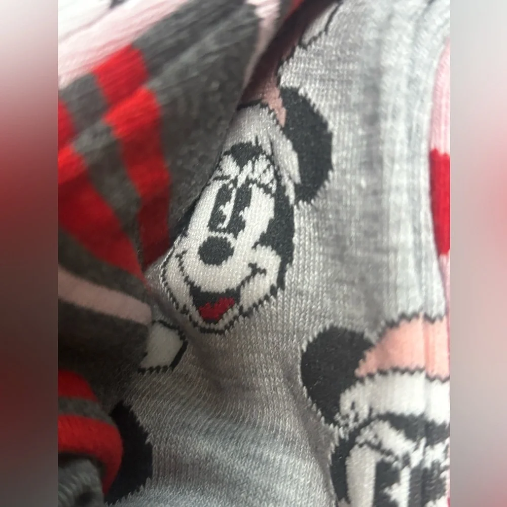 Disney pink red