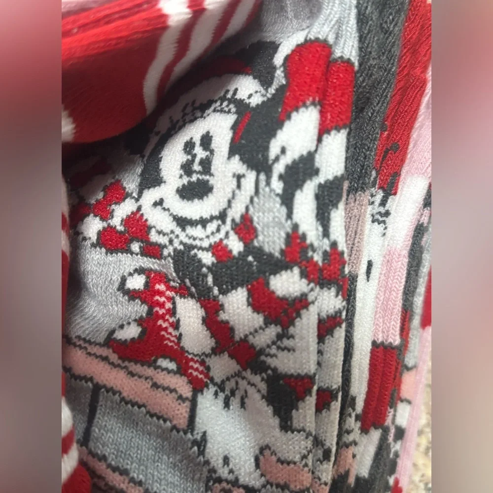 Disney pink red