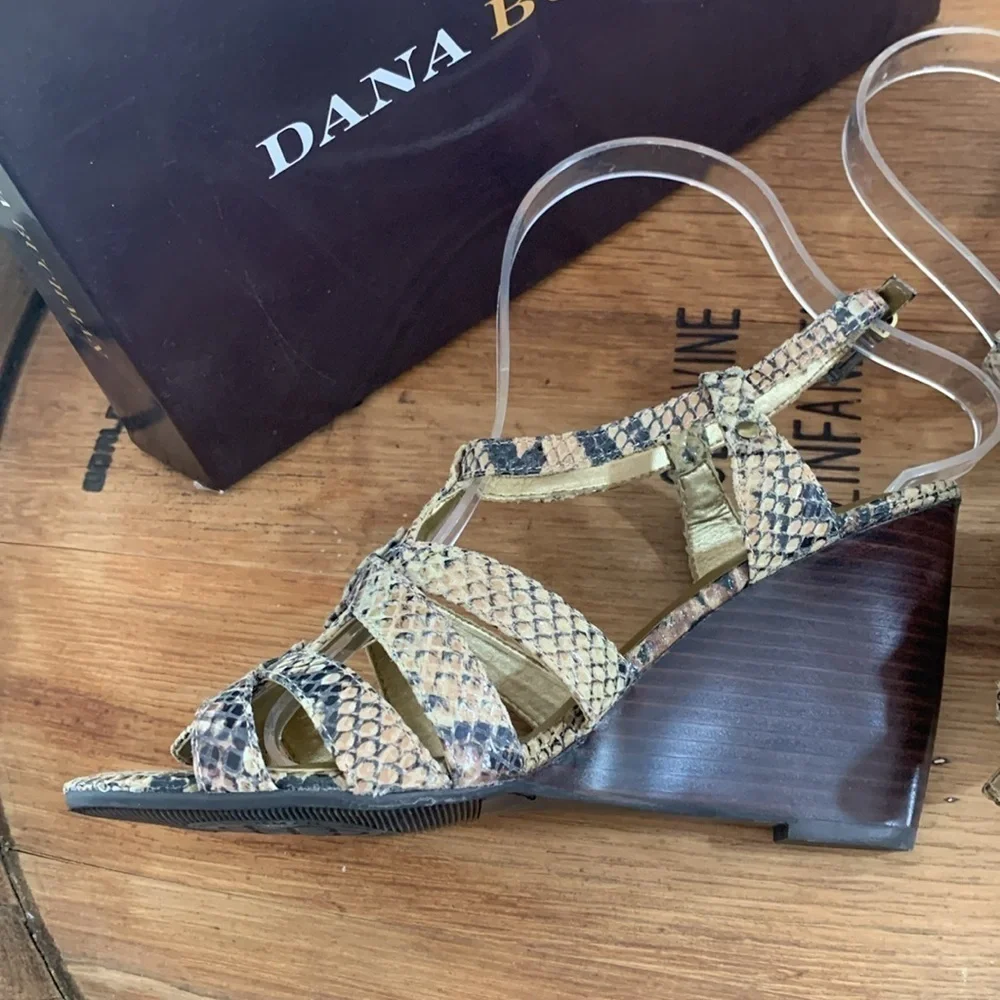 Dana Buchman dana buchman