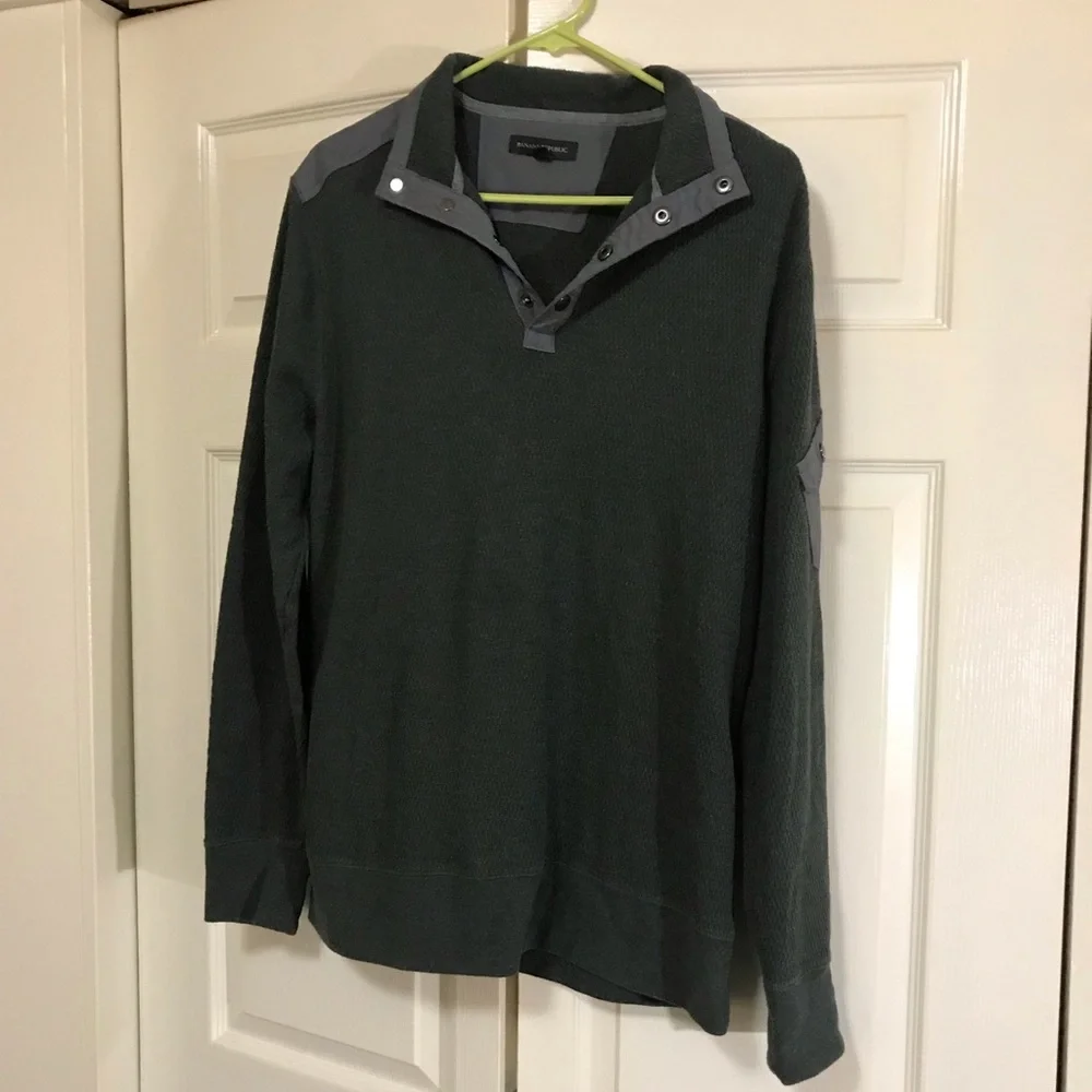 Banana Republic Shirt SZ LG‎