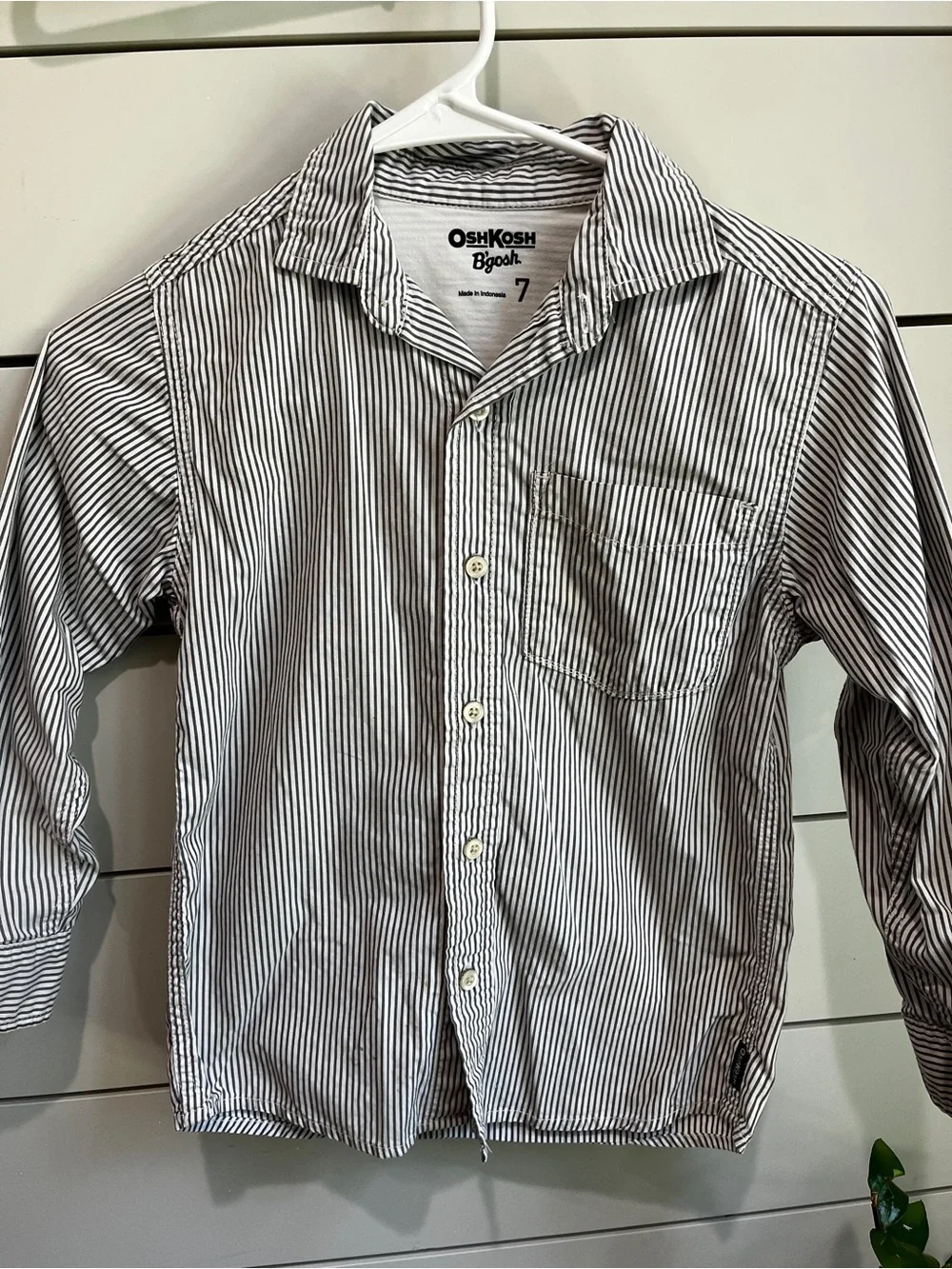 OshKosh Bgosh stains show minor