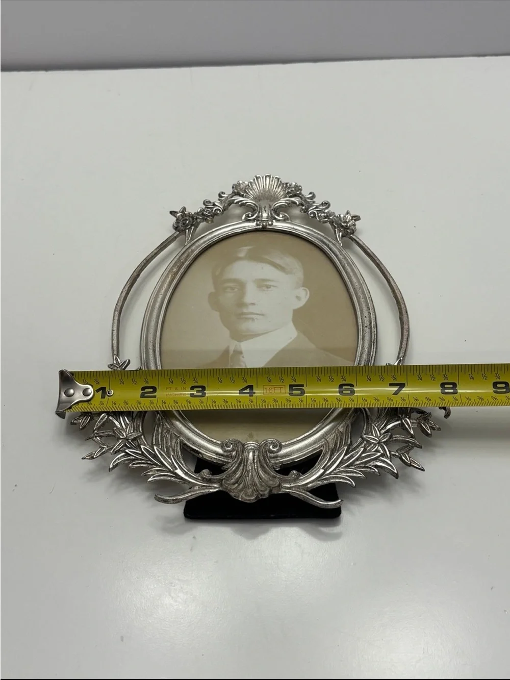 N/A vintage oval