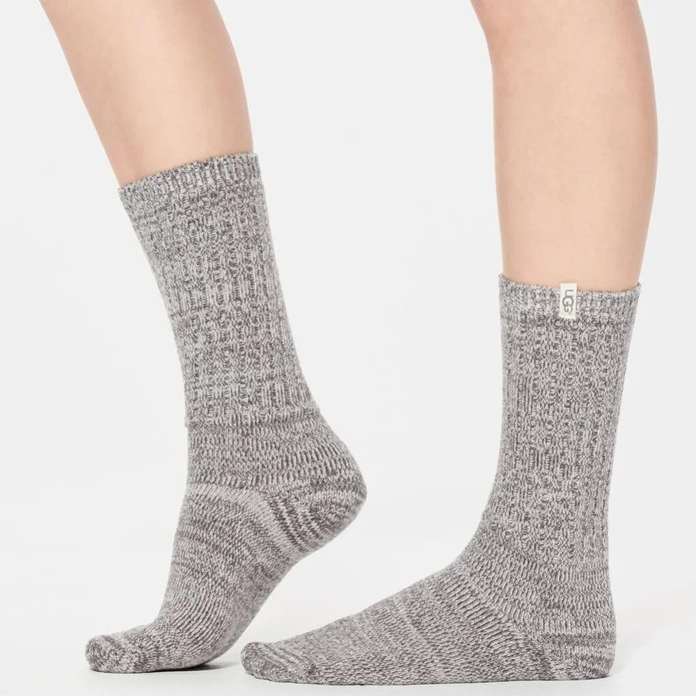 UGG 75% polyester