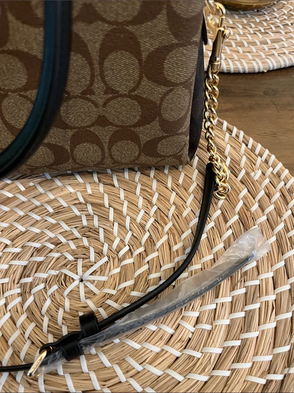 Coach 100% authentic