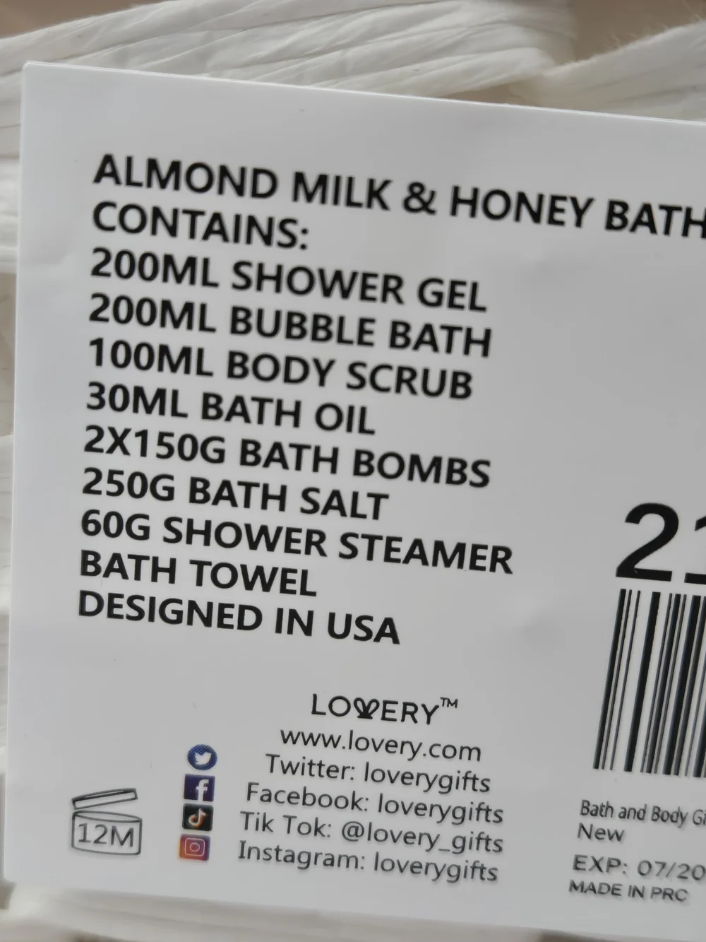 Bath & Body Works love almond